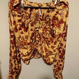 NWOT FREE PEOPLE GORGEOUS BLOUSE  SMOCKED BACK WAIST  GATHERED FRONT